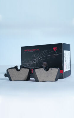 FMSI D698 Disc Brake Pad Set for Hyundai Terracan - 8.5 X 6.5 X 4.5 Inches Standard Size