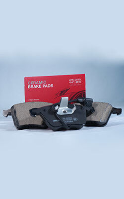 Rear Hybrids Toyota Brake Pad Set Heat Resistance
