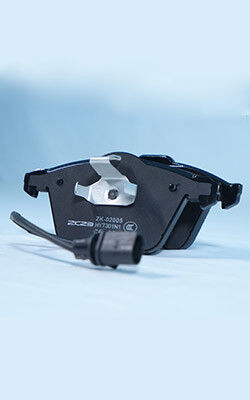 Audi A4 / A5 / Q5 için aşınma sensörleri ile gelişmiş seramik fren yastıkları