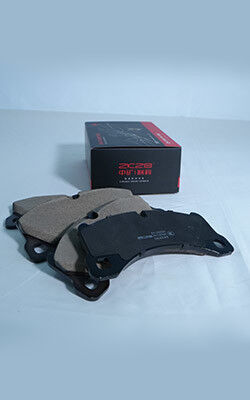 0.5 Inches Friction Material Thickness Toyota Brake Pad Set Front Position 4 Pieces Complete Set