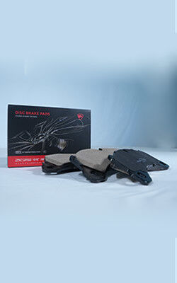 Chamfer Design Disc Brake Pad Set 8.5 X 6.5 X 4.5 Inches Front And Rear