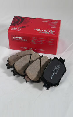 Disc Brakes Ceramic Brake Pad 1 Set 4 Pieces Engineered for Reduced Dust and Improved Brake Rotor Protection