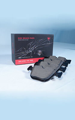 Mazda RX-8 Disc Brake Pad Set with Friction Coefficient 0.35 for Low Noise and Easy Installation